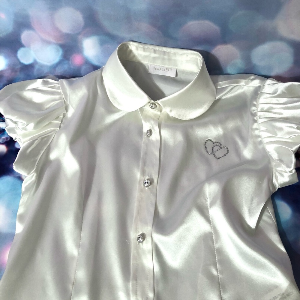 Varci Girls White Satin Short Sleeve Blouse with Rhinestone Buttons Size 9